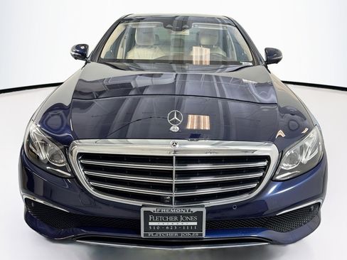 Used 2019 Mercedes-Benz E 300 image 2