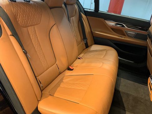Used 2021 BMW 750i xDrive w/ Executive Package AWD/4WD image 77