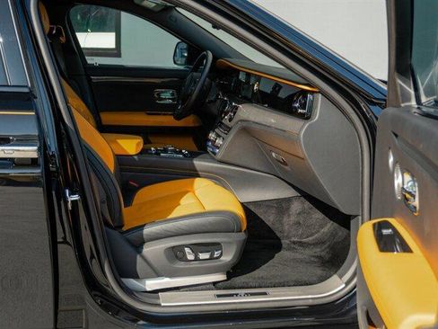 Used 2022 Rolls-Royce Ghost Black Badge image 62