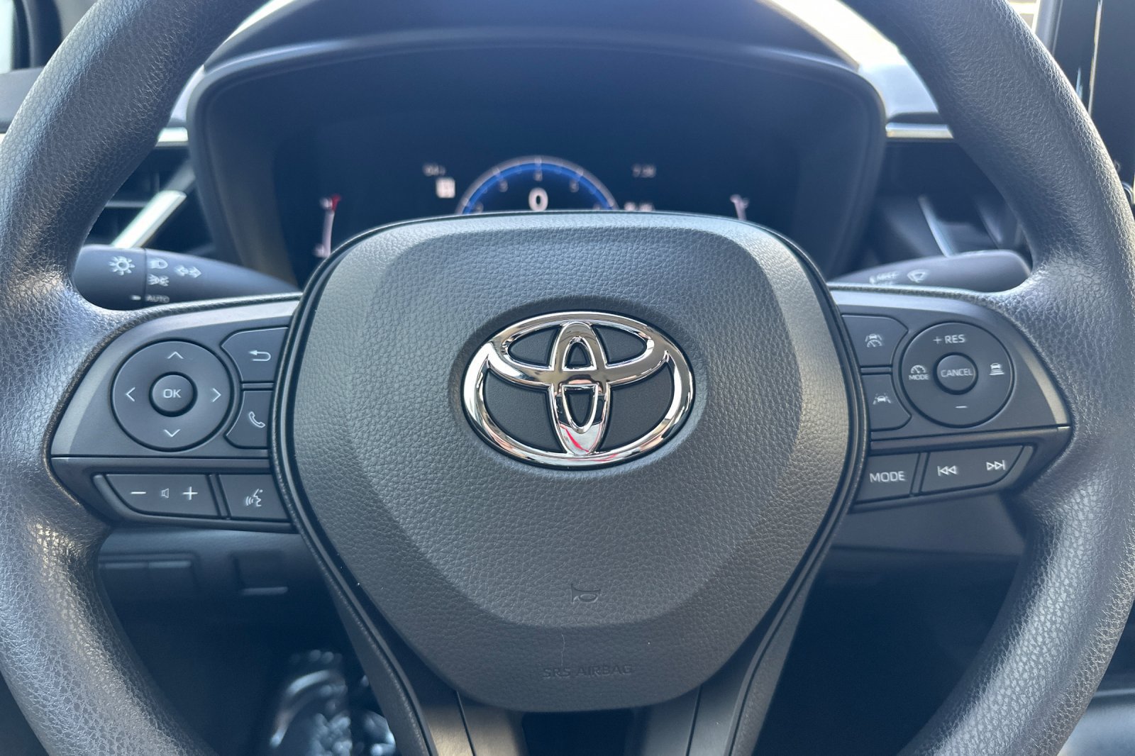 New 2027 Toyota Corolla LE w/ LE Premium Package FWD image 25