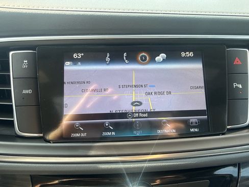 Used 2019 Buick Enclave Essence AWD/4WD image 24