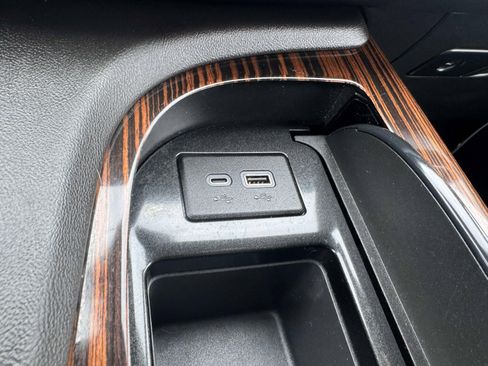 Used 2023 Cadillac Escalade Premium Luxury w/ Performance Package image 45