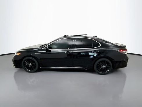 Used 2021 Toyota Camry XSE w/ Cold Weather Package AWD/4WD image 4
