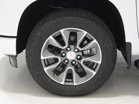 New 2026 Chevrolet Silverado 1500 LT image 9