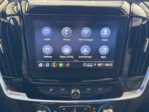 Used 2023 Chevrolet Traverse LT FWD image 46