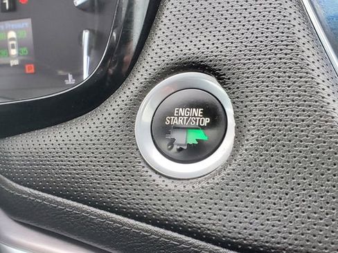 Used 2017 Cadillac XT5 Luxury w/ Driver Awareness Package image 25