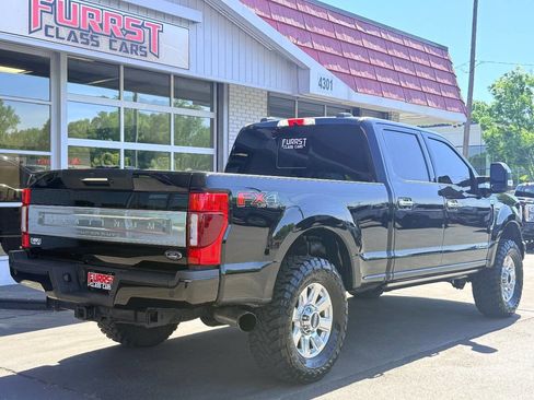 Used 2022 Ford F250 Platinum w/ FX4 Off-Road Package image 3