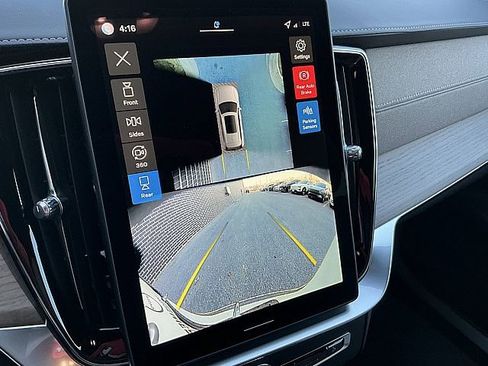 New 2026 Volvo XC90 T8 Plus w/ Protection Package Premier image 21