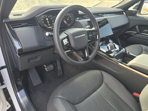 Used 2024 Land Rover Range Rover Sport Dynamic SE image 40