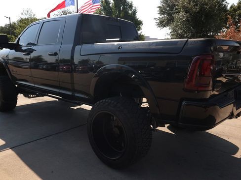 Used 2025 RAM 2500 Limited AWD/4WD image 7