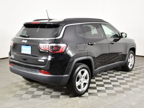 Used 2024 Jeep Compass Latitude AWD/4WD image 6