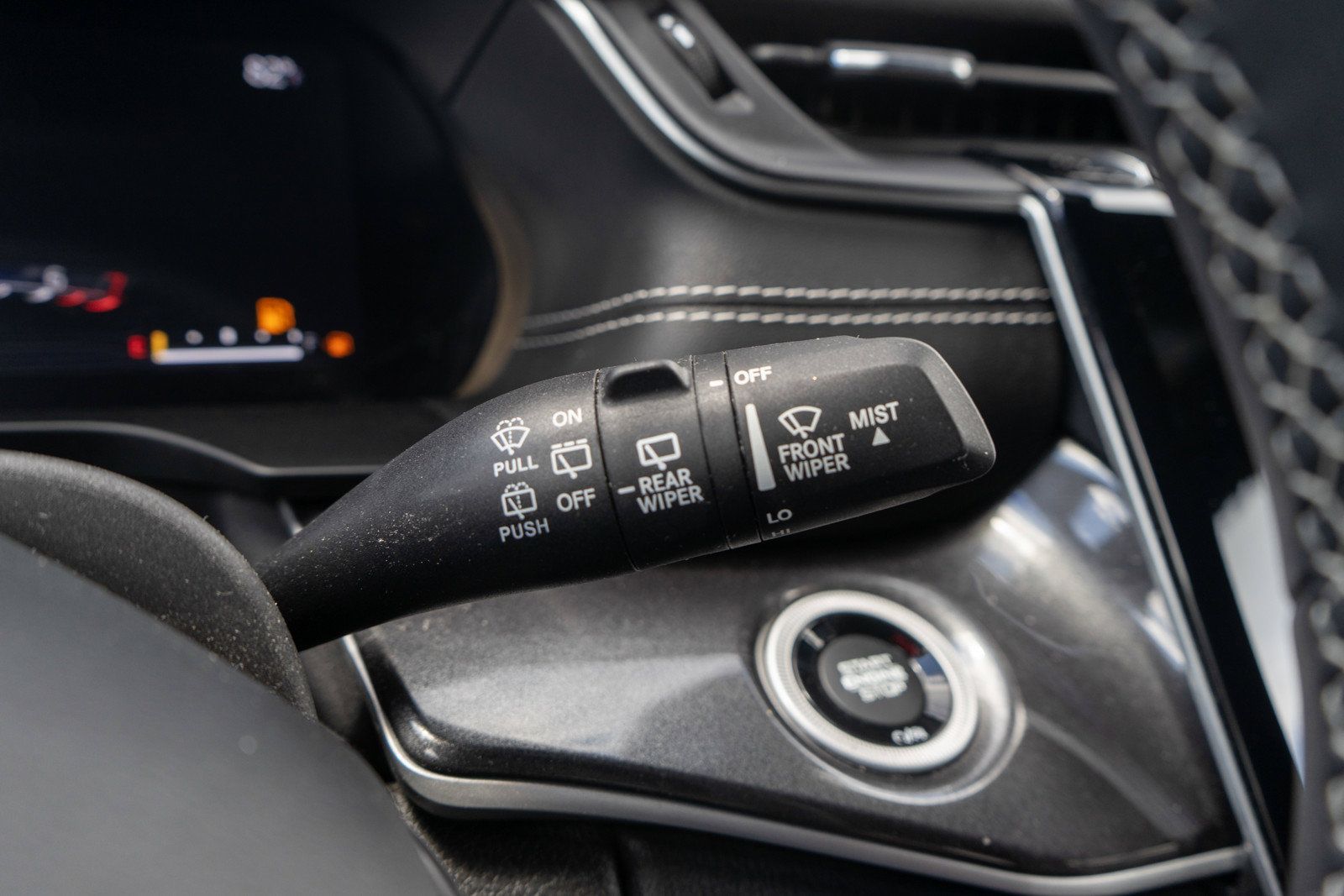 Used 2023 Jeep Grand Cherokee Altitude AWD/4WD image 27
