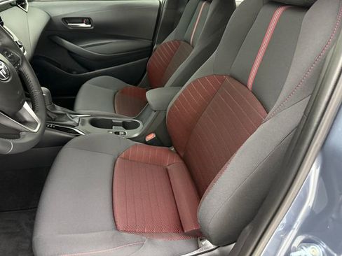 Used 2026 Toyota Corolla SE w/ SE Package FWD image 27