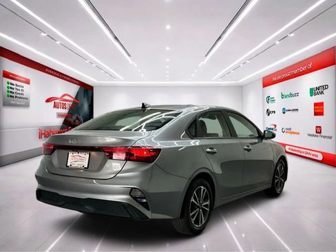 Used 2024 Kia Forte LXS FWD image 7
