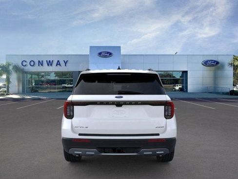 New 2026 Ford Explorer Active w/ Active Comfort Package image 5