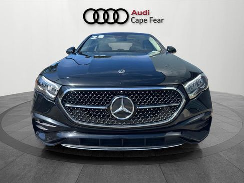 Used 2025 Mercedes-Benz E 350 4MATIC Sedan image 8
