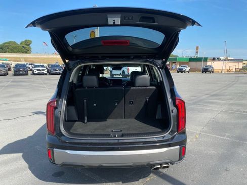 Used 2025 Kia Telluride S AWD/4WD image 9