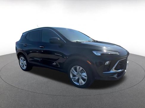 Used 2025 Buick Encore GX Preferred FWD image 2