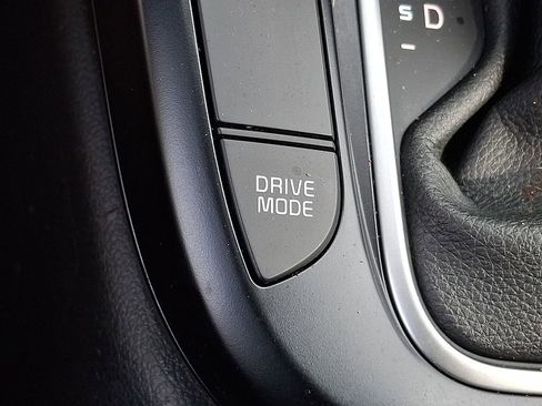 Used 2022 Kia Soul LX image 19