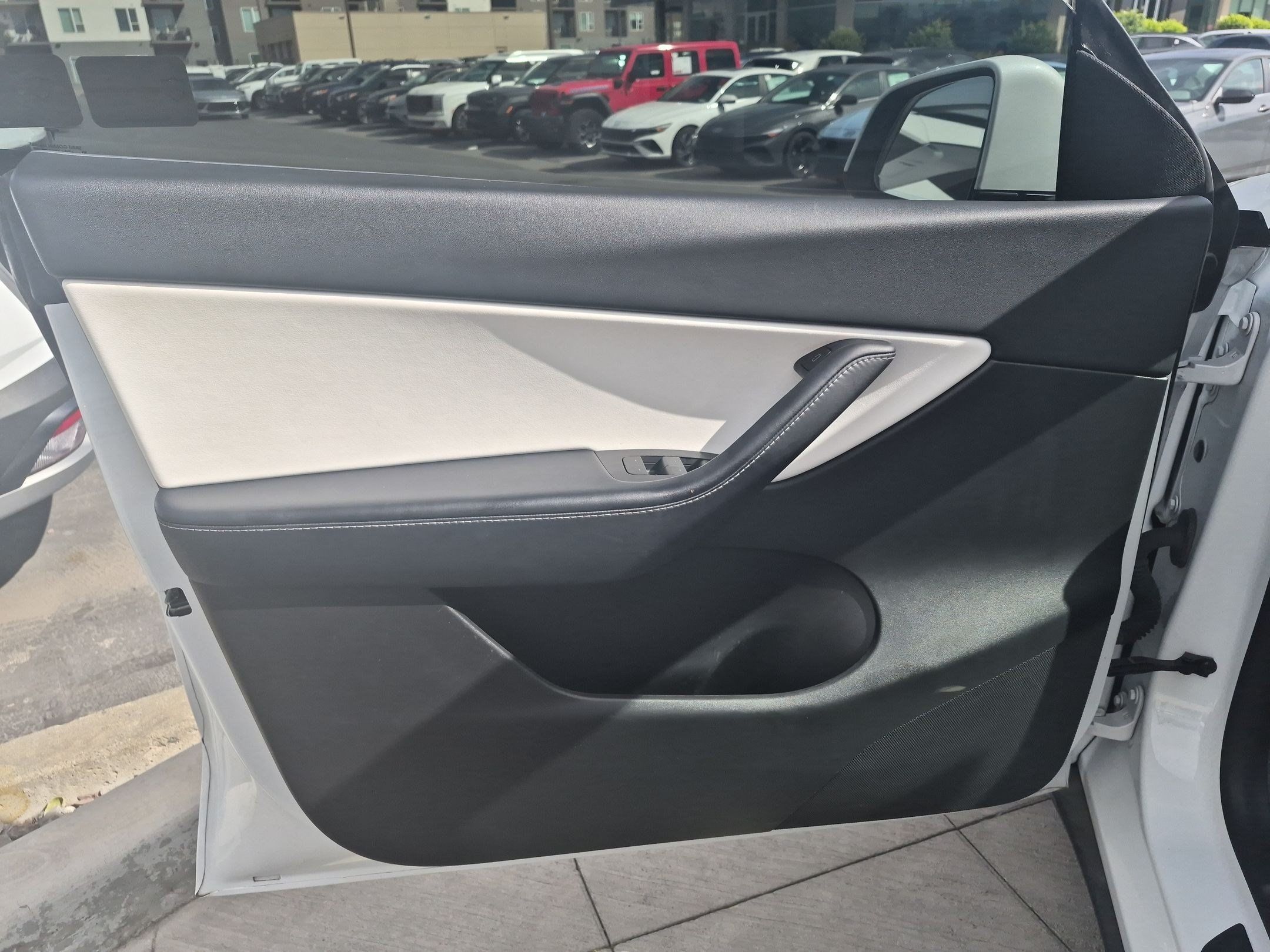 Used 2022 Tesla Model Y Performance AWD/4WD image 13