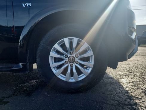 Used 2021 Nissan Armada SV image 9