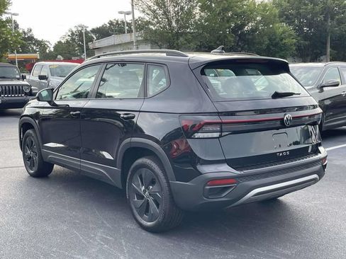 Used 2025 Volkswagen Taos S FWD image 5