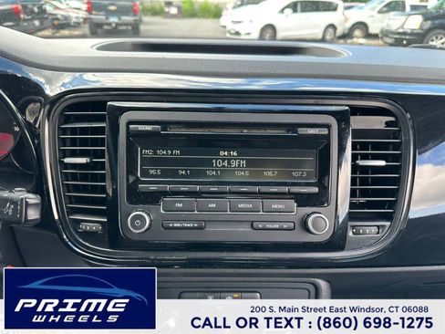 Used 2013 Volkswagen Beetle 2.5 image 20