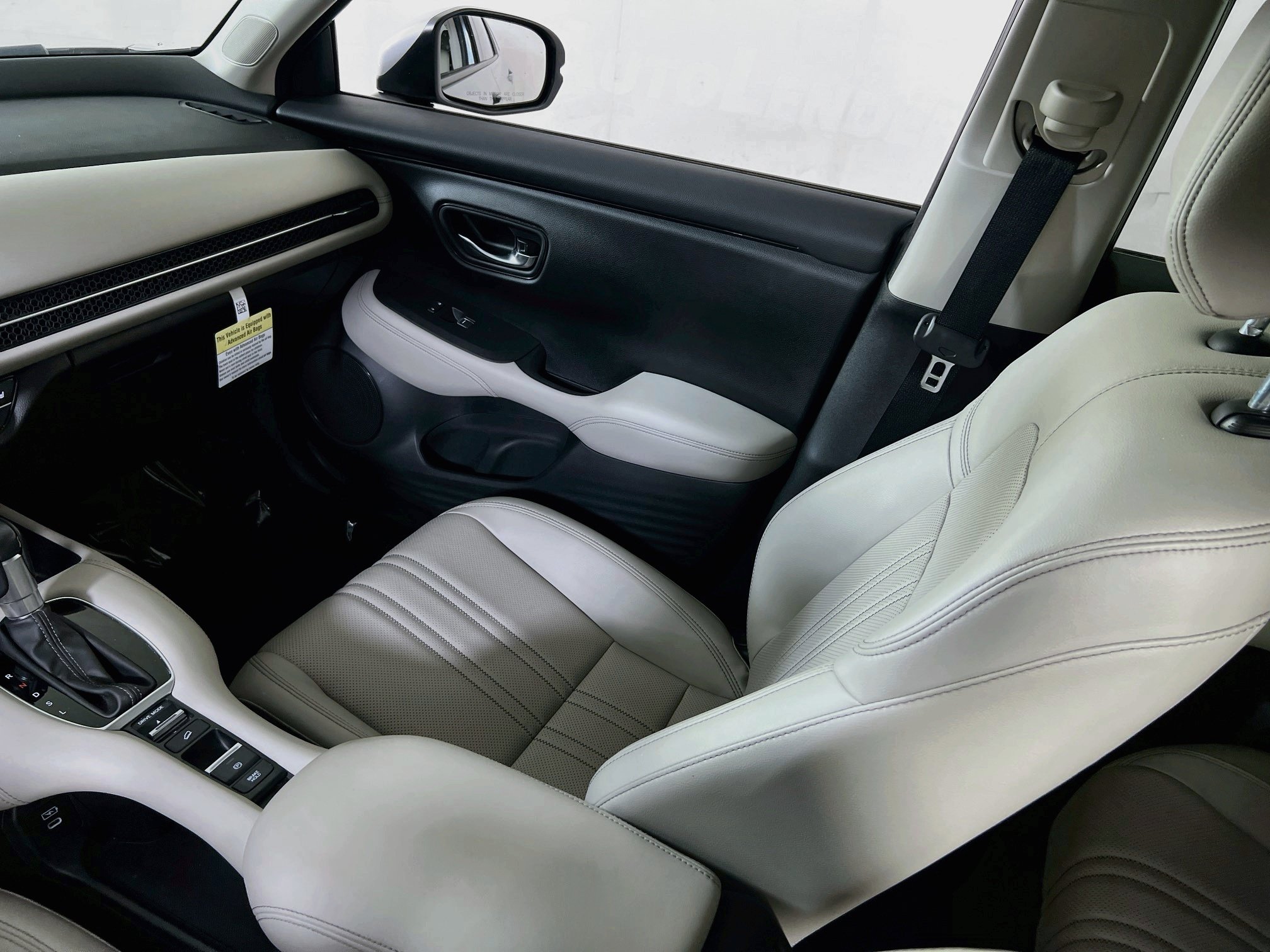 Used 2024 Honda HR-V EX-L image 23