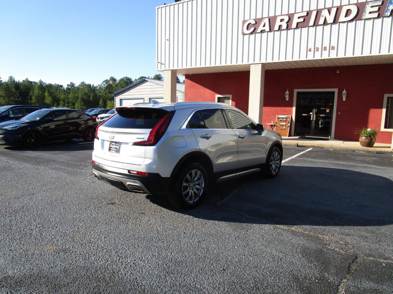 Used 2021 Cadillac XT4 Premium Luxury w/ Driver Awareness Package FWD image 4