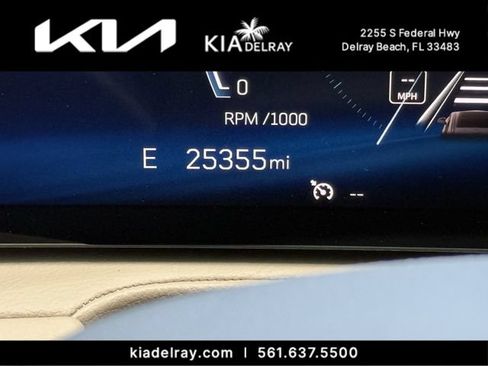 Used 2024 Cadillac XT4 Premium Luxury w/ Cold Weather Package FWD image 35