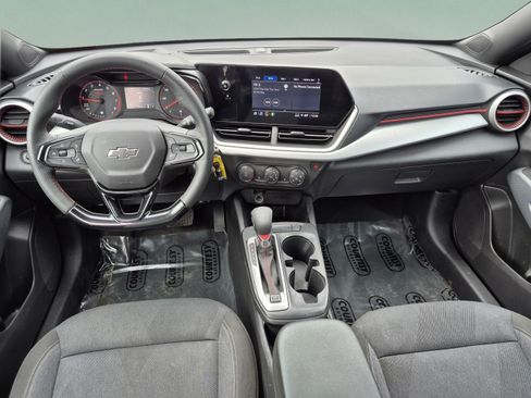 Used 2025 Chevrolet Trax RS w/ Driver Confidence Package FWD image 12