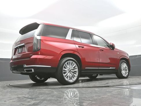 Certified 2025 Cadillac Escalade Premium Luxury w/ Touring Package AWD/4WD image 38
