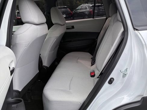 Used 2025 Toyota Corolla Cross L FWD image 24