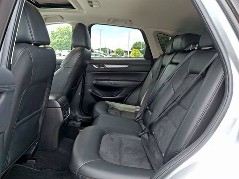 Used 2018 MAZDA CX-5 Touring w/ Preferred Equipment Package FWD image 10