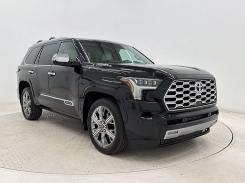 Used 2024 Toyota Sequoia Capstone AWD/4WD image 7