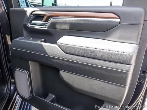 Used 2025 GMC Sierra 2500 Denali w/ Denali Reserve Package AWD/4WD image 28