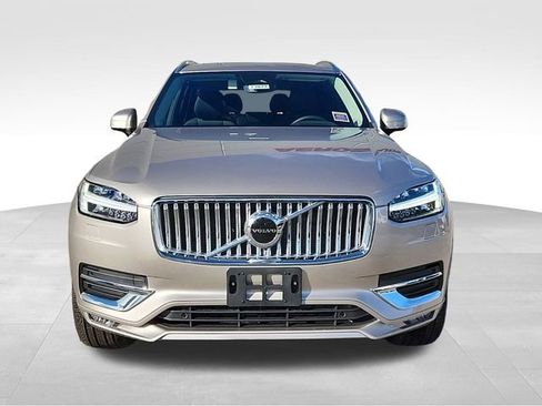 Certified 2025 Volvo XC90 B6 Core w/ Protection Package Premier image 5