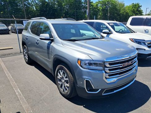 Used 2023 GMC Acadia SLT w/ Preferred Package FWD image 6