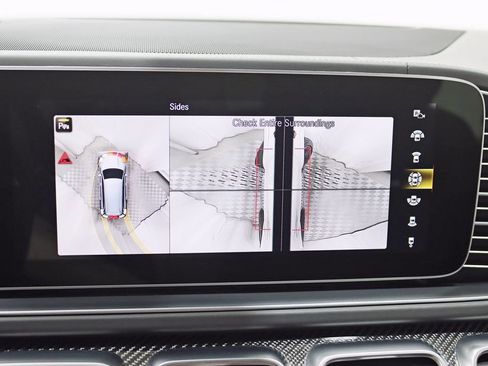 Used 2021 Mercedes-Benz GLS 63 AMG 4MATIC w/ Warmth & Comfort Package image 21