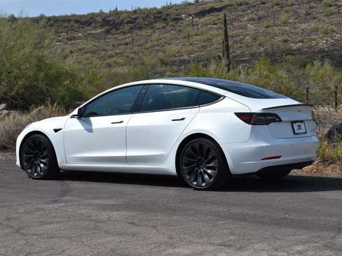 Used 2022 Tesla Model 3 Performance AWD/4WD image 5