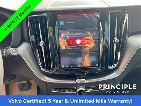 Certified 2025 Volvo XC60 T8 Core image 15