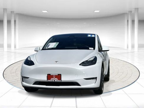Used 2022 Tesla Model Y Performance image 6