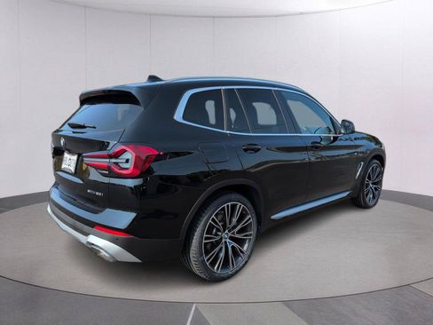 Used 2024 BMW X3 sDrive30i w/ Premium Package w/ZPA RWD image 4