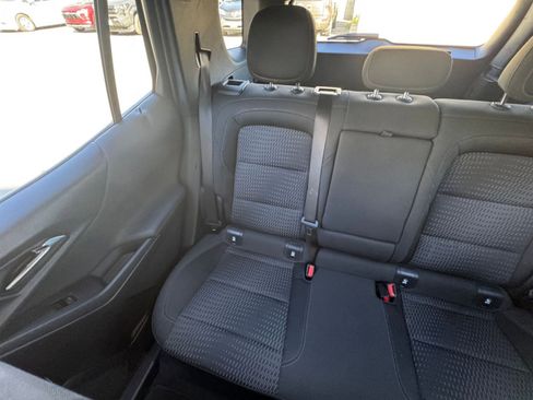 Used 2025 Chevrolet Equinox LT image 38