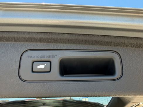 Certified 2025 Honda Odyssey EX-L image 46