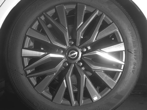 Used 2025 Nissan Altima 2.5 SV FWD image 14