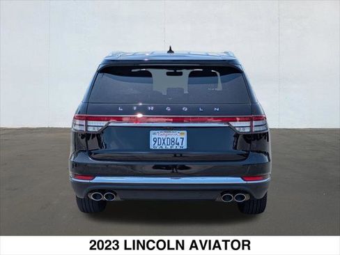Certified 2023 Lincoln Aviator Reserve w/ Equipment Group 201A AWD/4WD image 4