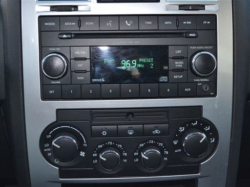 Used 2008 Chrysler 300 C image 22