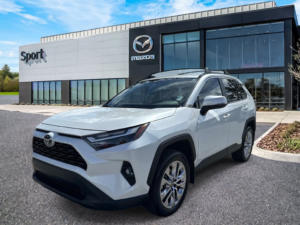Used 2025 Toyota RAV4 XLE Premium FWD image 8