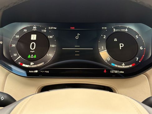 Used 2023 Land Rover Range Rover SE image 20